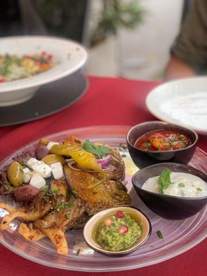 Griechischer Vorspeisenteller  at V-Bandits in Ludwigsburg