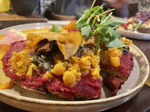 Blushing hummus toast   at La Fabrica in Girona
