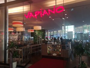Entrance at Vapiano - Emporia in Malmo
