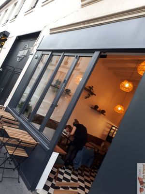 Facade at Lotus & Cactus in Paris