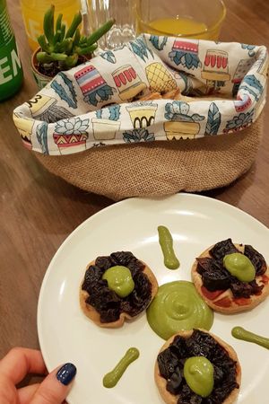 Tatin de betteraves et crème d'epinards at Lotus & Cactus in Paris