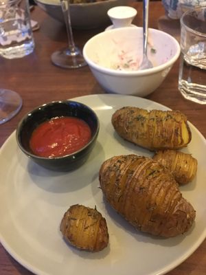 Pommes de terre at Lotus & Cactus in Paris