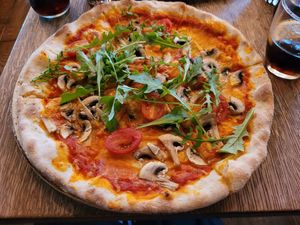 Pizza Vagano (without artichokes) at Café Cathedral in Oslo