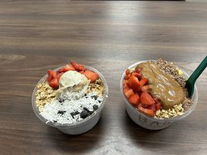 seasonal menu- cannoli bowl and gingerbread bowl AMAZING   at Bare Blends in Albany