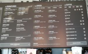 Choices at Joe & The Juice - Sankt Johannesgatan in Malmo