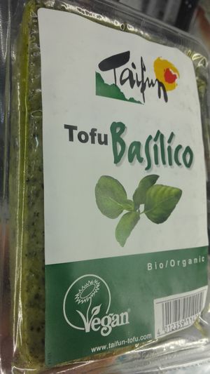 Tofu with basil at 4Bio in Almada