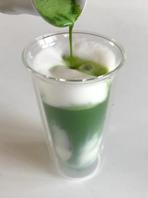 Matcha Latte, they use only plant milks in the shop at Macha-Macha in Berlin