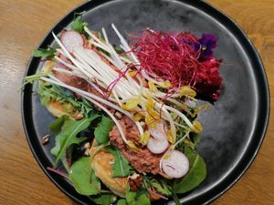 Beetroot houmous pancakes at Mr. Stacks in Amsterdam