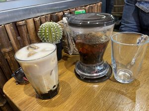Thai tea and Oolong Tea   at Mr. Stacks in Amsterdam