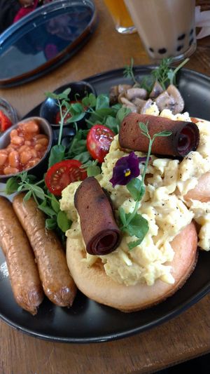 Vegan English Breakfast with pancakes at Mr. Stacks in Amsterdam