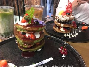 Vegan pancakes at Mr. Stacks in Amsterdam