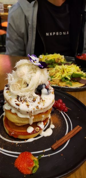 Cinnamon pancakes & taco's at Mr. Stacks in Amsterdam