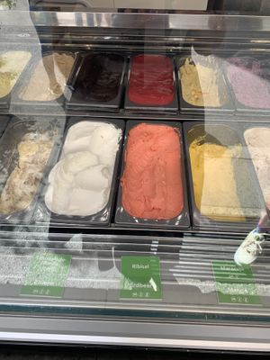 vegan flavours summer 2021 at Icezeit in Salzburg