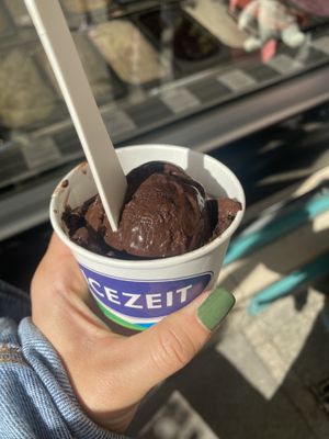 Schoko-Marillen-Eis   at Icezeit in Salzburg