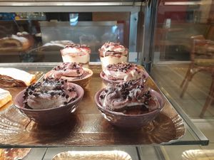 The BEST Tiramisú 😁😁😁 at Café Maria Theresia in Merano