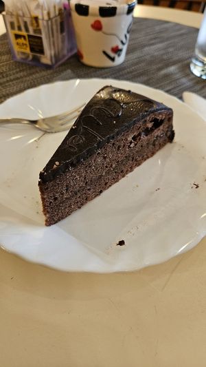 Vegane Sachertorte at Café Maria Theresia in Merano