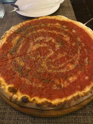 Marinara pizza  at Pomodoro in Vientiane