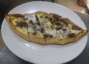 Visste du att du inte behöver hålla dig till menyn? Beställ efter din egen smak! Smaken är din frihet. 🍕✨

📍 : Västra Rönneholmsvägen 59A, Malmö, Sweden
📞: +4 at Pizzakväll in Malmo