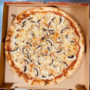 Visste du att du inte behöver hålla dig till menyn? Beställ efter din egen smak! Smaken är din frihet. 🍕✨

📍 : Västra Rönneholmsvägen 59A, Malmö, Sweden
📞: +4 at Pizzakväll in Malmo