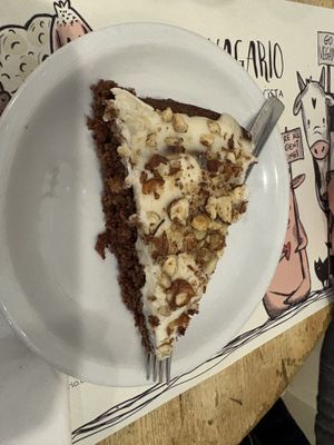 Pan di spagna al cioccolato con crema chantilly e nocciole   at Estravagario in Bologna