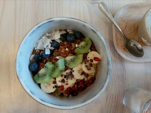 Vegan muesli at Maison Nomade in Paris