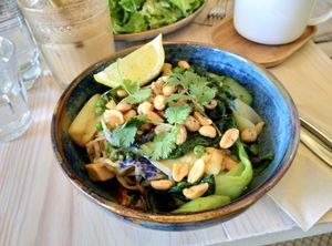Green Pad Thai (vegan) at Maison Nomade in Paris