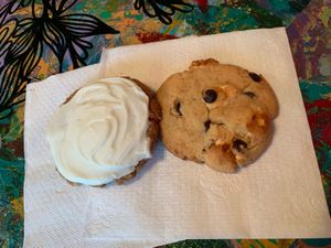 S’moores and a frosted gingerbread cookie  at Happy Apple in Kansas City