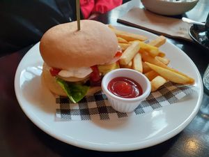 Vegan cheese burger at Willi's Kitchen in Wellington