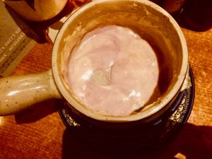 Het resultaat van paarse wortelen en gesmolten vegan kaas... :-) at Gusto-040 in Eindhoven