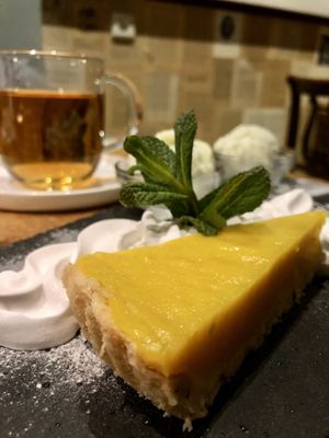 Vegan lemon curd pie  at Gusto-040 in Eindhoven