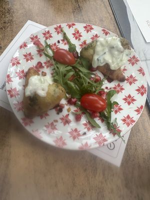 Fried broccoli as an amuse   at Gusto-040 in Eindhoven