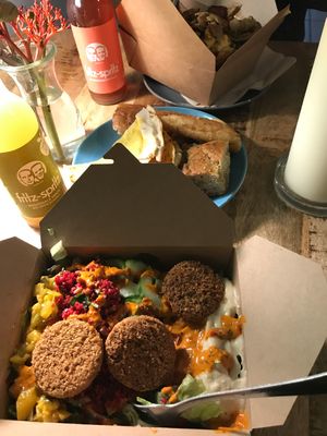 Box with Falafel with Hummus  at Gustav Grün - Wilhelmstraße in Muenster