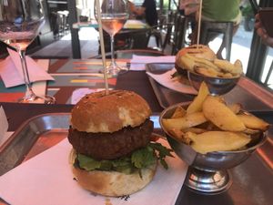 Vegan burgers at Caffè degli Artisti in Alessandria