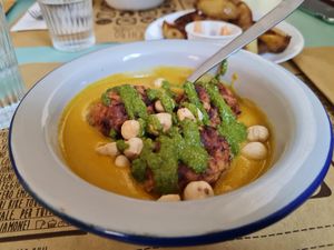 Cauliflower soup with vegetable balls at Zucchero a Velo in Ancona