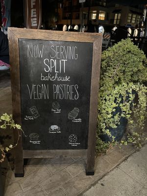 sign for vegan goodies!   at Scoops in La Jolla