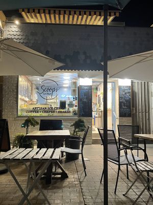 outside   at Scoops in La Jolla