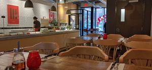 Salle à manger at Brigade Pizzeria in Montreal