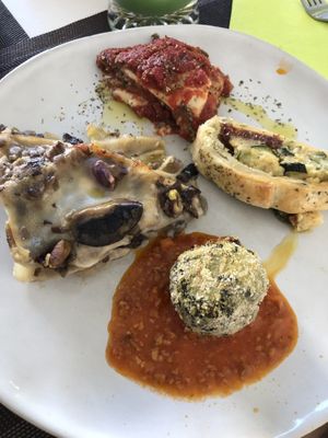 Tasting platter (~12€)  at Verde Vegan in Livorno