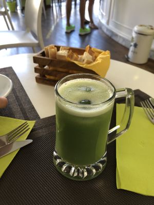 Spirulina, pineapple, ginger smoothie   at Verde Vegan in Livorno