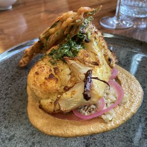 Gerookte bloemkool  at Bonboon in Amsterdam