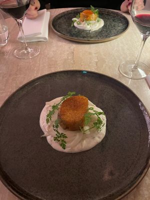 Baked potato on cashew butter with fennel  at Bonboon in Amsterdam