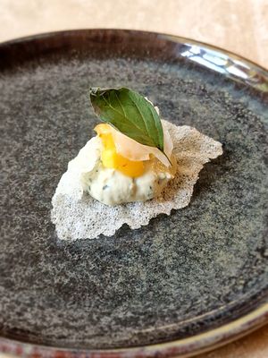 Pre-meal hapje at Bonboon in Amsterdam