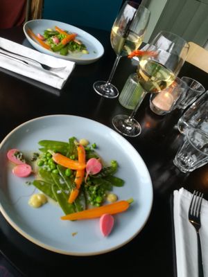 Voorgerecht: voorjaarsgroenten at Bonboon in Amsterdam
