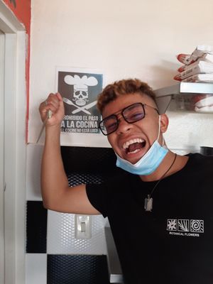 The chef at Namaste Vegan Food in Guatape