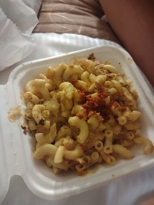 Bacon Mac n cheese very filling at Veggy Street in Henderson