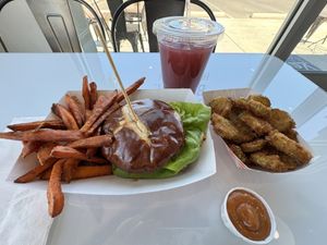 Yummy lunch today. I love especially the fried pickles ❤️  at Veggy Street in Henderson