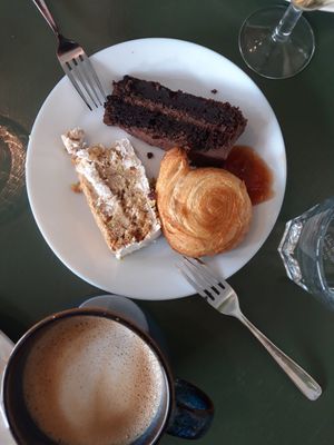 Pistachio and chocolate cake and a little croissant, weekend brunch at Banu Café in Helsinki
