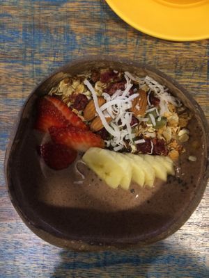 Smoothie bowl with fruit from Amazon jungle at Qura in Cusco