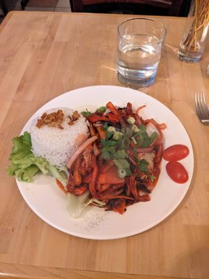  at Au Vietnam in Paris