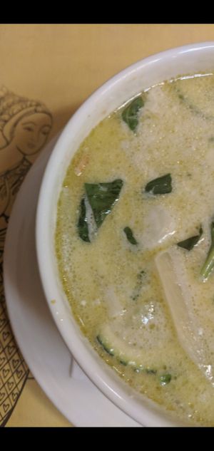 Green Thai curry at Tom Yum in Budapest